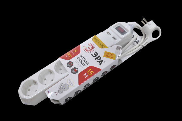 Сетевой фильтр Эра 220V 5 евророзеток+2USB 1,5м (белый) USF-5es-1.5m-USB-W
