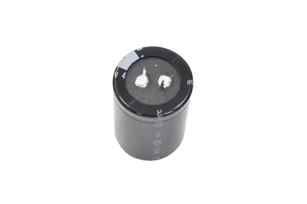 47000mkF  25v 85C Jamicon LS конденсатор