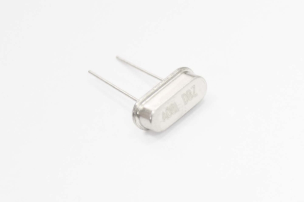 Кварц  8,192 MHz  HC-49/U