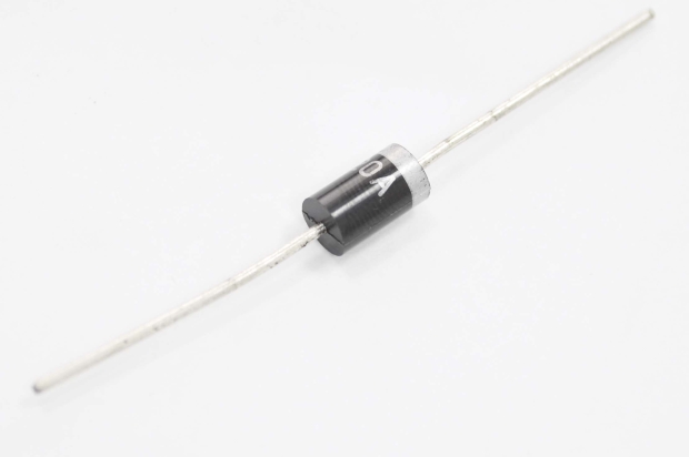 1.5KE20A (20V 1500W) Диод ограничительный