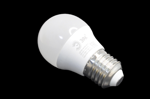 Лампа светодиодная Эра LED smd P45-6W-865-E27 Eco