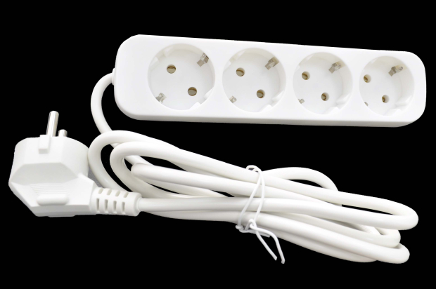 0495696 Удлинитель E418 220V 4 розетки 1.8м Defender 99225