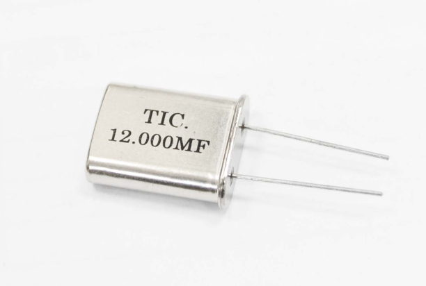 Кварц 12 MHz HC-49/U