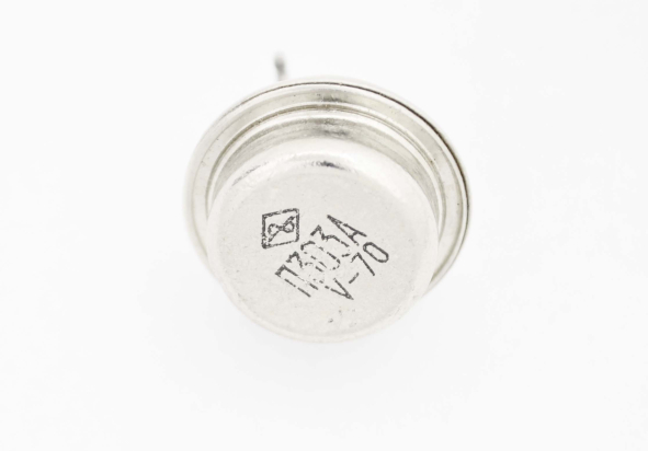 П303А (65V 500mA 10W pnp) Транзистор