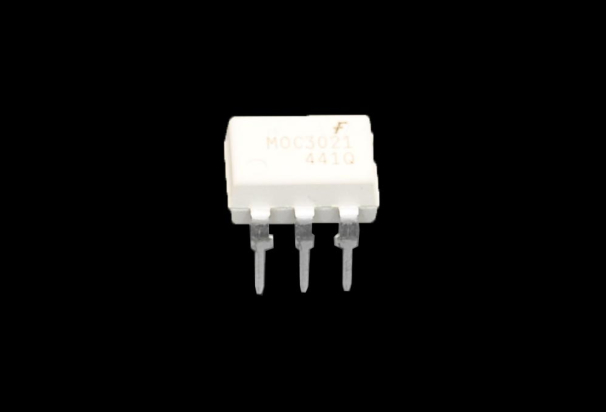 MOC3021 DIP Оптопара