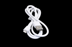 UL12 Кабель UBIK USB-8-pin PVC, белый