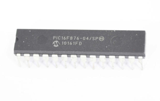 PIC16F876-04/SP DIP Микросхема